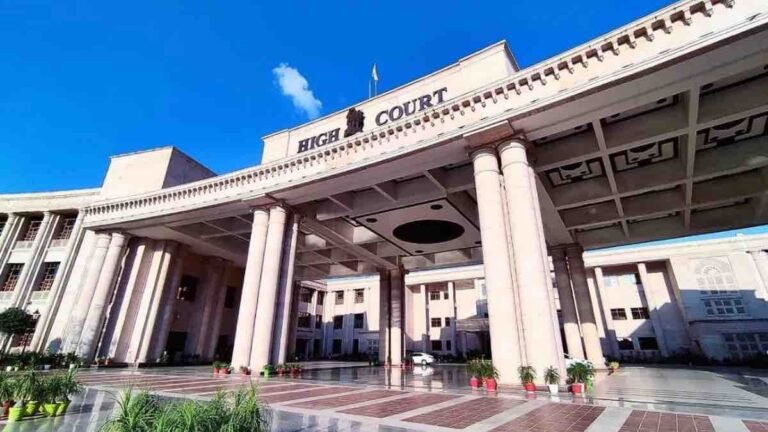 इलाहाबाद हाईकोर्ट ने यूपी पंचायत चुनाव में ‘NOTA’ और उम्मीदवारों के नाम अनिवार्य करने वाली जनहित याचिका पर जवाब तलब किया